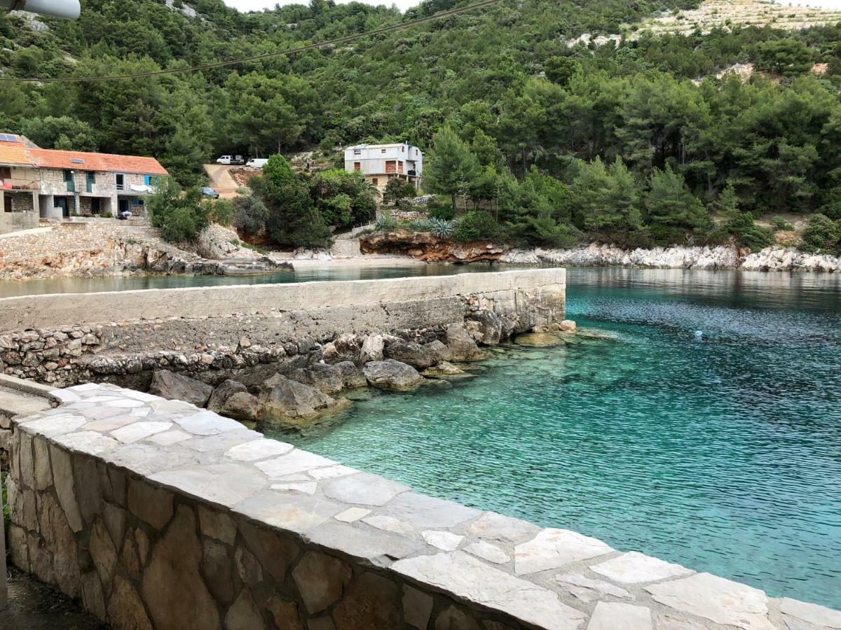 Prázdninový dům The White House Robinson Hvar *