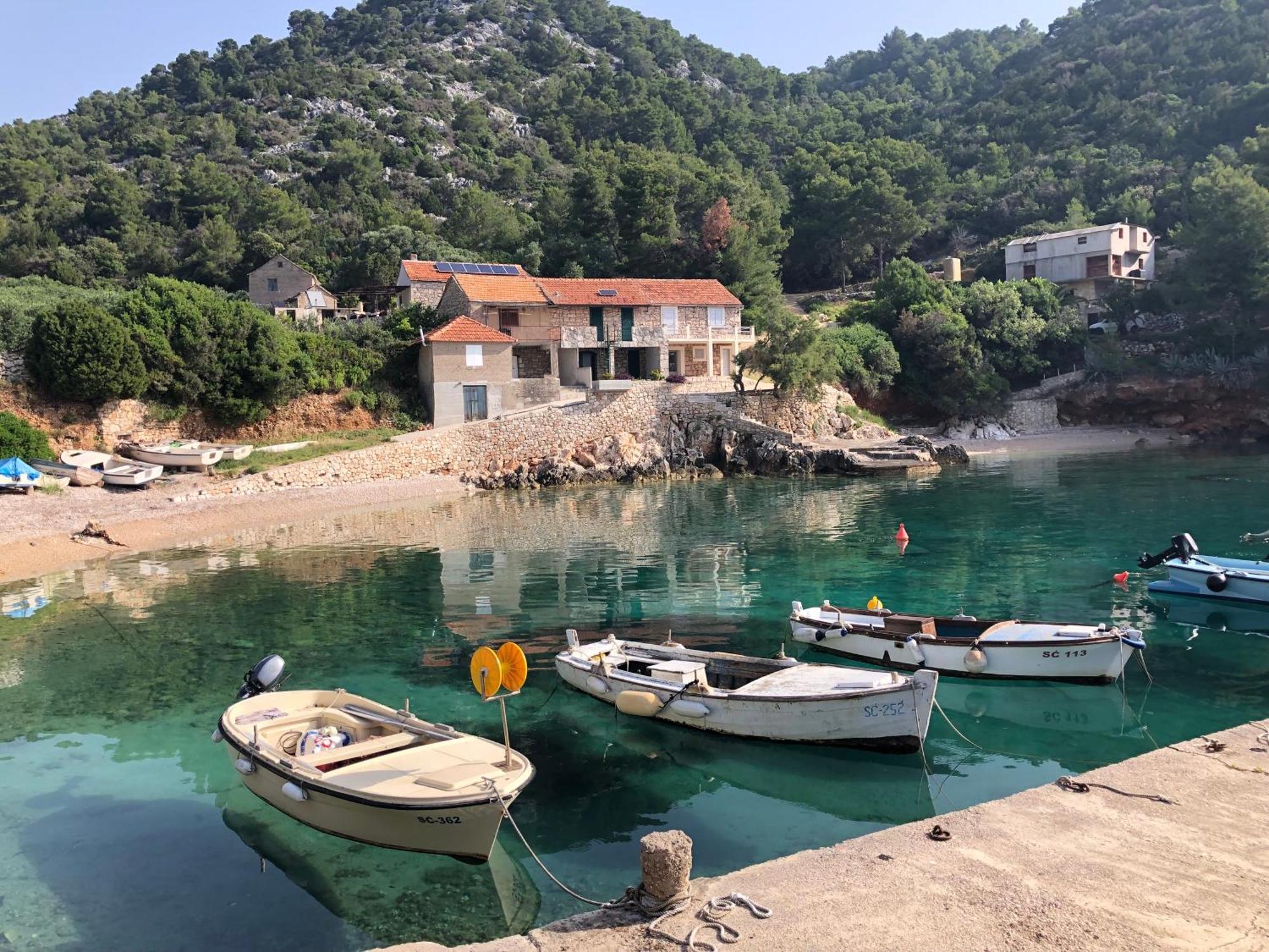 The White House Robinson Hvar *
